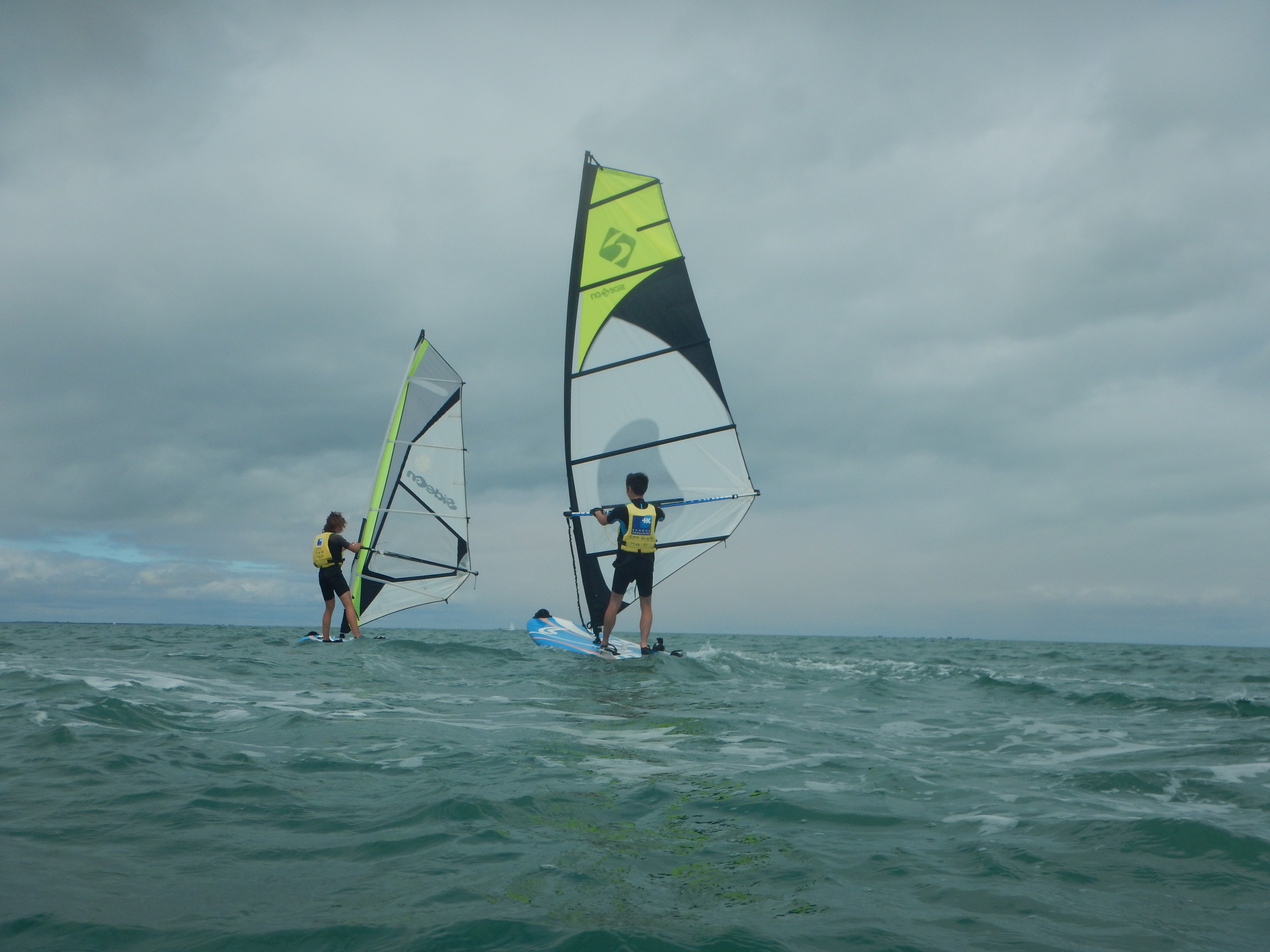 Location PLANCHE À VOILE